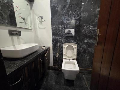 Image of 950 Sq.ft 2 BHK Builder Floor for sale in Patel Nagar, New Delhi for Rs. 15000000
