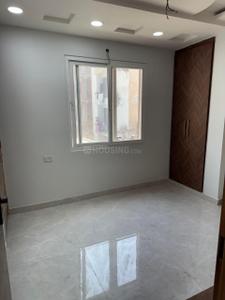 Bedroom Image of 950 Sq.ft 3 BHK Builder Floor for rent in Dream Luxury Homes, Mahavir Enclave New Delhi for Rs. 27000