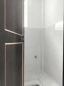 Common Bathroom Two Image of 625 Sq.ft 1 BHK Apartment / Flat for sale in Shivane Pune for Rs. 2750000