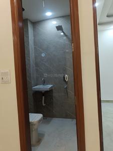 Image of 710 Sq.ft 3 BHK Builder Floor for sale in Shastri Nagar, New Delhi for Rs. 7200000