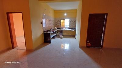Hall Image of 1000 Sq.ft 2 BHK Apartment / Flat for rent in Keshtopur Kolkata for Rs. 13000
