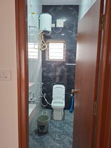 Bathroom Image of 1100 Sq.ft 2 BHK Independent House for rent in Bhoo Shresta, NRI Layout Bengaluru for Rs. 25000