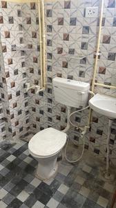 Bathroom Image of SHREE PG in Phase 2, Noida