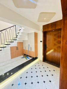 Balcony Image of 3000 Sq.ft 4.5 BHK Independent House for rent in Amanora Park Town, Hadapsar Pune for Rs. 230000