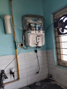 Bathroom Image of 450 Sq.ft 1 RK Apartment / Flat for rent in Barjatya Pearl Galaxy, Bhicholi Mardana Indore for Rs. 9000
