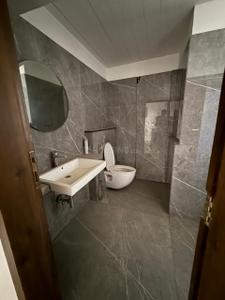 Bathroom Image of 2900 Sq.ft 4 BHK Apartment / Flat for sale in Pride Purple Park Titanium, Wakad Pune for Rs. 49000000