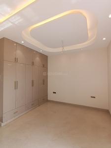 Bedroom Image of 3000 Sq.ft 4 BHK Builder Floor for rent in Sector 72 Noida for Rs. 70000