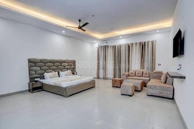 Hall Image of Icy pgs in Sector 51, Noida