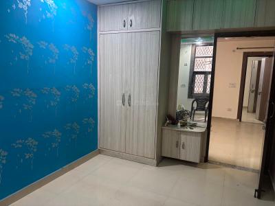 Bedroom Image of 800 Sq.ft 3 BHK Apartment / Flat for rent in RWA Om Vihar, Uttam Nagar New Delhi for Rs. 13000