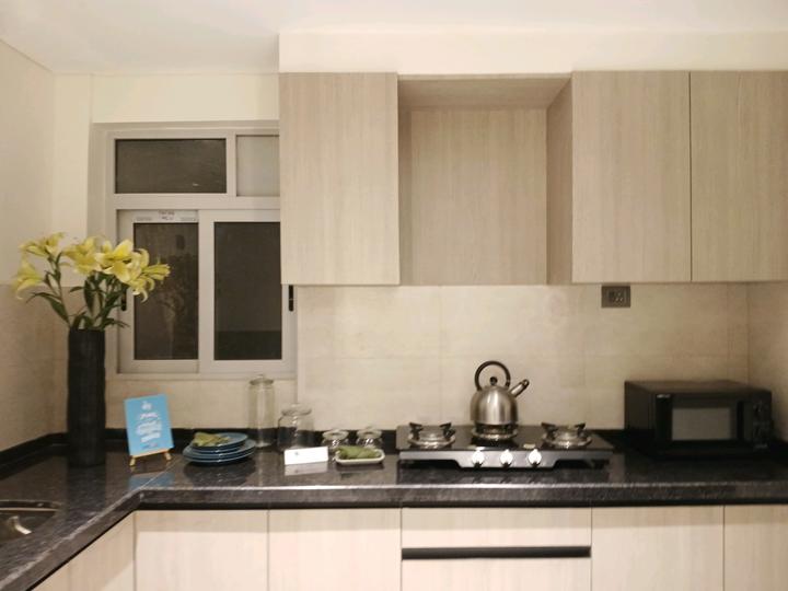 Dadar West Main Image 1