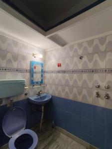 Image of 1728 Sq.ft 3 BHK Builder Floor for sale in Vikaspuri, New Delhi for Rs. 25000000