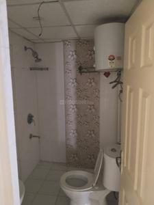 Bathroom Image of 1505 Sq.ft 3 BHK Apartment / Flat for rent in Supertech Cape Town, Sector 74 Noida for Rs. 32000