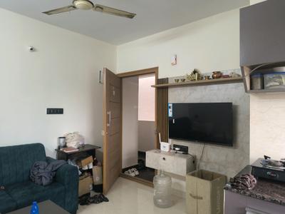 Living Room Image of 600 Sq.ft 1 BHK Apartment / Flat for rent in Whitefield Bengaluru for Rs. 26000