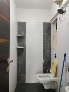 Common Bathroom Image of 600 Sq.ft 1 BHK Apartment / Flat for sale in Gurukrupa Marina Enclave, Malad West Mumbai for Rs. 11500000