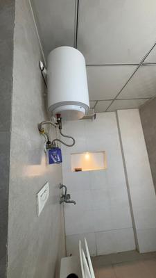 Image of 1040 Sq.ft 2 BHK Apartment / Flat for rent in Logix Blossom County, Sector 137, Noida for Rs. 40000