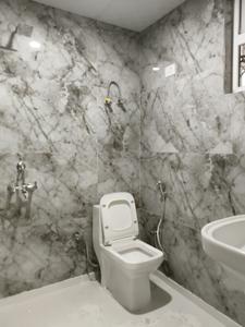 Common Bathroom Image of 1050 Sq.ft 2 BHK Apartment / Flat for sale in Venice Aspire, Noida Extension Greater Noida for Rs. 4750000