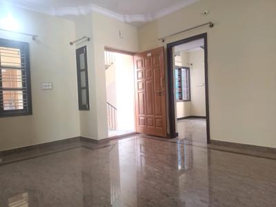 Living Room Image of 900 Sq.ft 2 BHK Builder Floor for rent in Cox Town Bengaluru for Rs. 29000