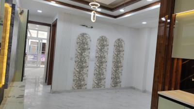 Living Room Image of 1500 Sq.ft 3 BHK Apartment / Flat for sale in Sector 72 Noida for Rs. 5180000