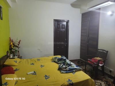 Bedroom Image of 1050 Sq.ft 2 BHK Apartment / Flat for rent in Amrapali Zodiac, Sector 120 Noida for Rs. 28000