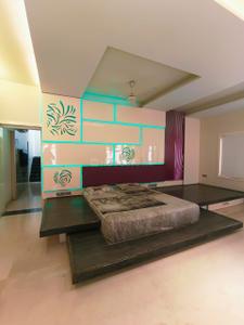 Bedroom Image of 6500 Sq.ft 7 BHK Villa for sale in Prahlad Nagar Ahmedabad for Rs. 120000000