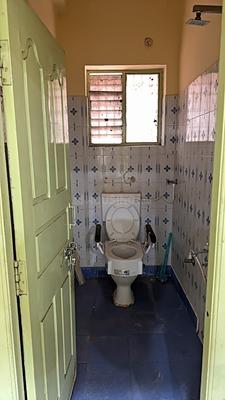 Image of 1400 Sq.ft 2.5 BHK Apartment / Flat for rent in Hanamkonda, Warangal for Rs. 15000