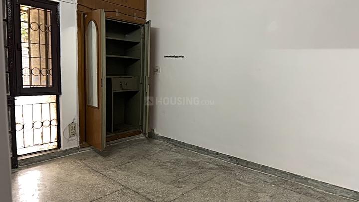 Dwarkadheesh Apartment Bedroom One 1