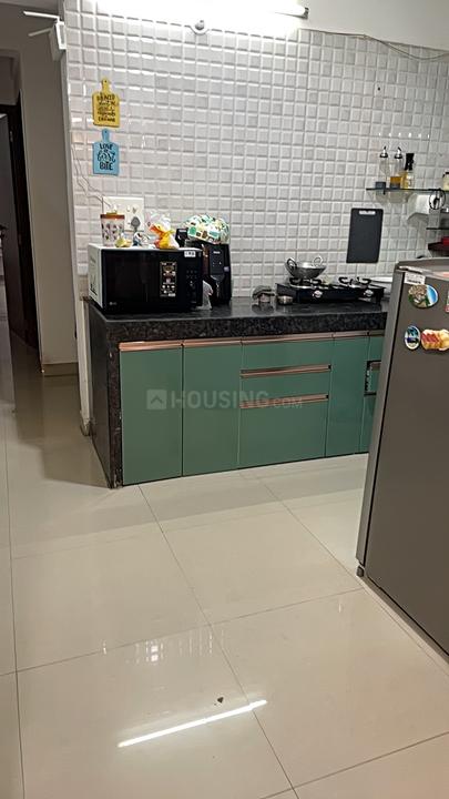 Aarav Balboa Avenue Main Image 1