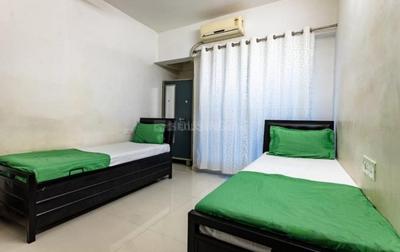 Bedroom Image of Shri Shyam PG in Andheri East, Mumbai