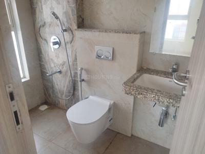 Bathroom Image of 1400 Sq.ft 3 BHK Apartment / Flat for rent in Runwal Sanctuary, Mulund West Mumbai for Rs. 71000
