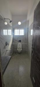Bathroom Image of 1350 Sq.ft 3 BHK Apartment / Flat for sale in Himayath Nagar Hyderabad for Rs. 13500000