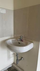 Bathroom Image of 600 Sq.ft 1 BHK Apartment / Flat for rent in Ochana Pride Park CHSL, Thane West Thane for Rs. 25999