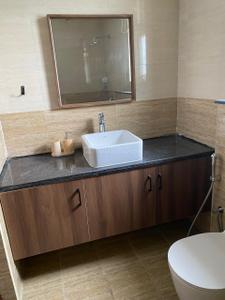 Bathroom Image of 1200 Sq.ft 3.5 BHK Apartment / Flat for rent in Anna Nagar West Chennai for Rs. 125000
