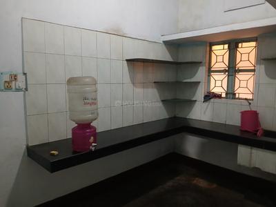 Kitchen Image of 1500 Sq.ft 2 BHK Independent House for rent in C D Colony Jhumri Telaiya for Rs. 8000