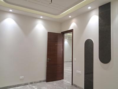 Bedroom Image of 1800 Sq.ft 3 BHK Builder Floor for sale in Paschim Vihar New Delhi for Rs. 35000000