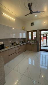 Kitchen Image of 2000 Sq.ft 3 BHK Builder Floor for rent in Essel Suncity 35, Suncity Township-I Rohtak for Rs. 20000