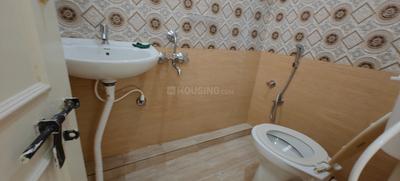 Bathroom Image of 1100 Sq.ft 2 BHK Builder Floor for rent in Banaswadi Bengaluru for Rs. 30100