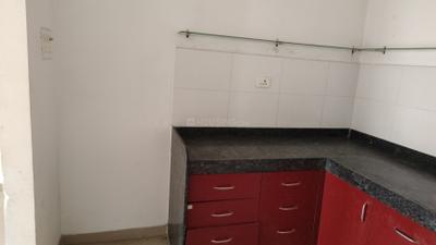 Kitchen Image of 950 Sq.ft 2 BHK Apartment / Flat for rent in Mantra Essence, Undri Pune for Rs. 18500