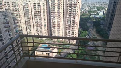 Balcony Image of 1320 Sq.ft 2 BHK Apartment / Flat for sale in Supertech Livingston, Crossings Republik Ghaziabad for Rs. 10300000