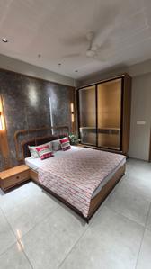 Bedroom Image of 2200 Sq.ft 3 BHK Apartment / Flat for rent in Rudra Keshav Skyline, Chandkheda Ahmedabad for Rs. 50000