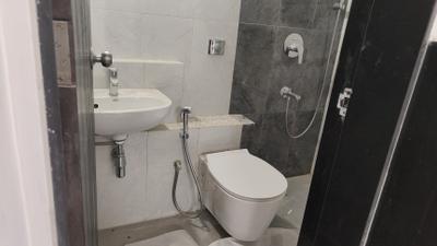 Bathroom Image of 475 Sq.ft 1 BHK Apartment / Flat for rent in Nandivardhan Fortuna Blue, Lower Parel Mumbai for Rs. 55000