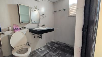 Image of 1310 Sq.ft 2.5 BHK Apartment / Flat for rent in Paramount Symphony, Crossings Republik, Ghaziabad for Rs. 21500