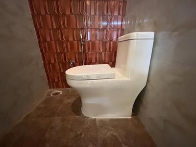 Bathroom Image of 2100 Sq.ft 3 BHK Independent House for sale in Vidhan Sabha Road Raipur for Rs. 7275000