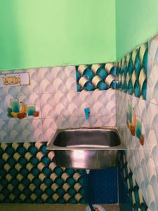 Kitchen Image of 700 Sq.ft 2 BHK Builder Floor for rent in Baseli Sahi Puri for Rs. 8000
