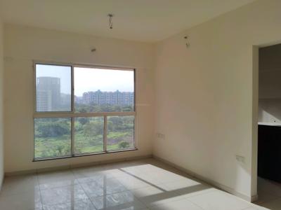 Living Room Image of 600 Sq.ft 2 BHK Apartment / Flat for sale in The Atmosphere O2, Mulund West Mumbai for Rs. 17600000