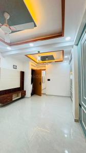 Hall Image of 950 Sq.ft 2 BHK Apartment / Flat for sale in Sector 100 Noida for Rs. 3250000