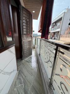Balcony Image of 800 Sq.ft 2 BHK Independent House for rent in Shalimar Bagh New Delhi for Rs. 31800