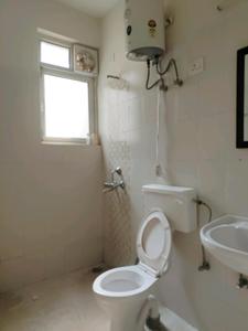 Common Bathroom Image of 710 Sq.ft 2 BHK Apartment / Flat for sale in Shree Vardhman Mantra, Sector 67 Gurgaon for Rs. 7450000
