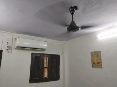 Bedroom Image of 1250 Sq.ft 3 BHK Apartment / Flat for sale in Paschim Vihar New Delhi for Rs. 12500000