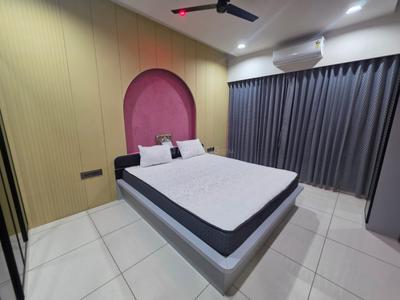 Bedroom Image of 1950 Sq.ft 3 BHK Apartment / Flat for rent in Indraprasth Greens, Shyamal Ahmedabad for Rs. 55000