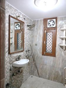 Common Bathroom Image of 2000 Sq.ft 3 BHK Apartment / Flat for sale in Sanmati Kunj, Sector 6 Dwarka New Delhi for Rs. 30555555